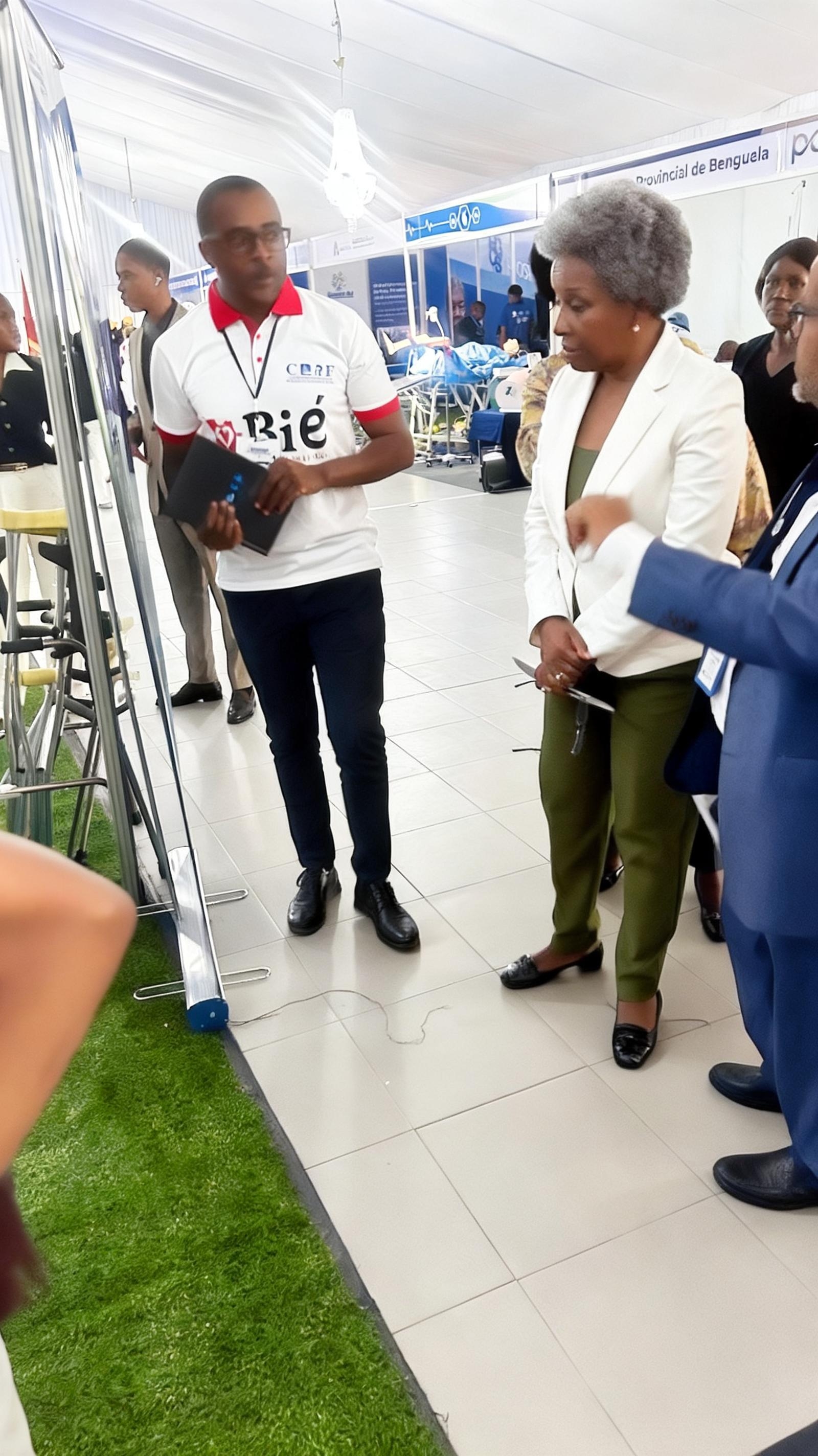 FEIRA INTERNACIONAL DAS UNIVERSIDADES 